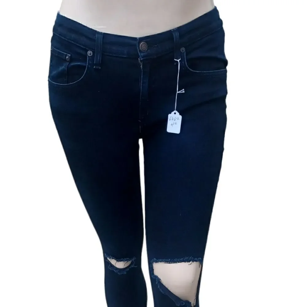 666243....Rag & Bone Skinny Jeans Size 32, 29